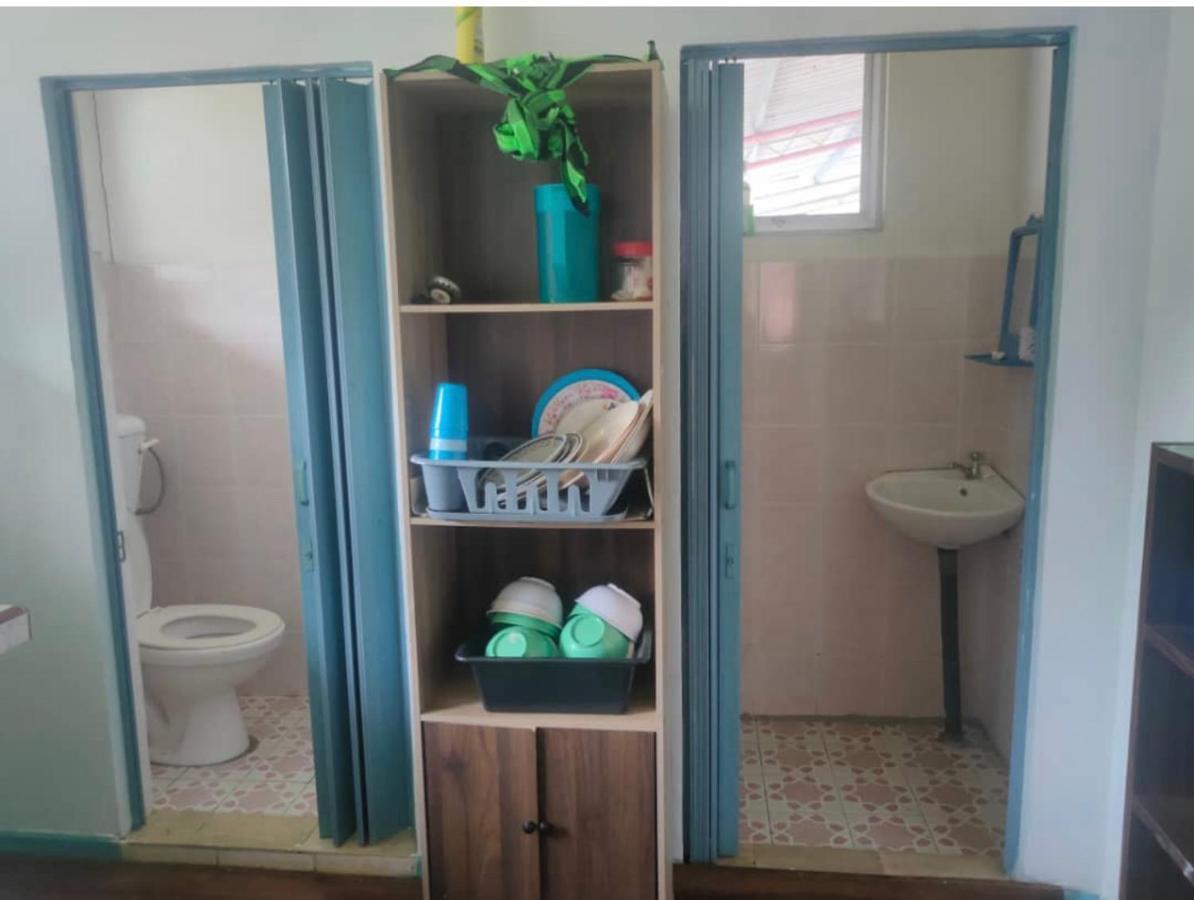 Mak Homestay Upstairs With 5 Bedrooms Kundasang Exterior photo