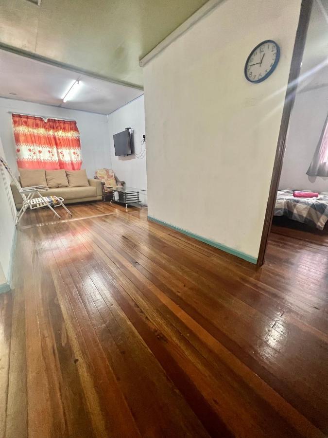Mak Homestay Upstairs With 5 Bedrooms Kundasang Exterior photo