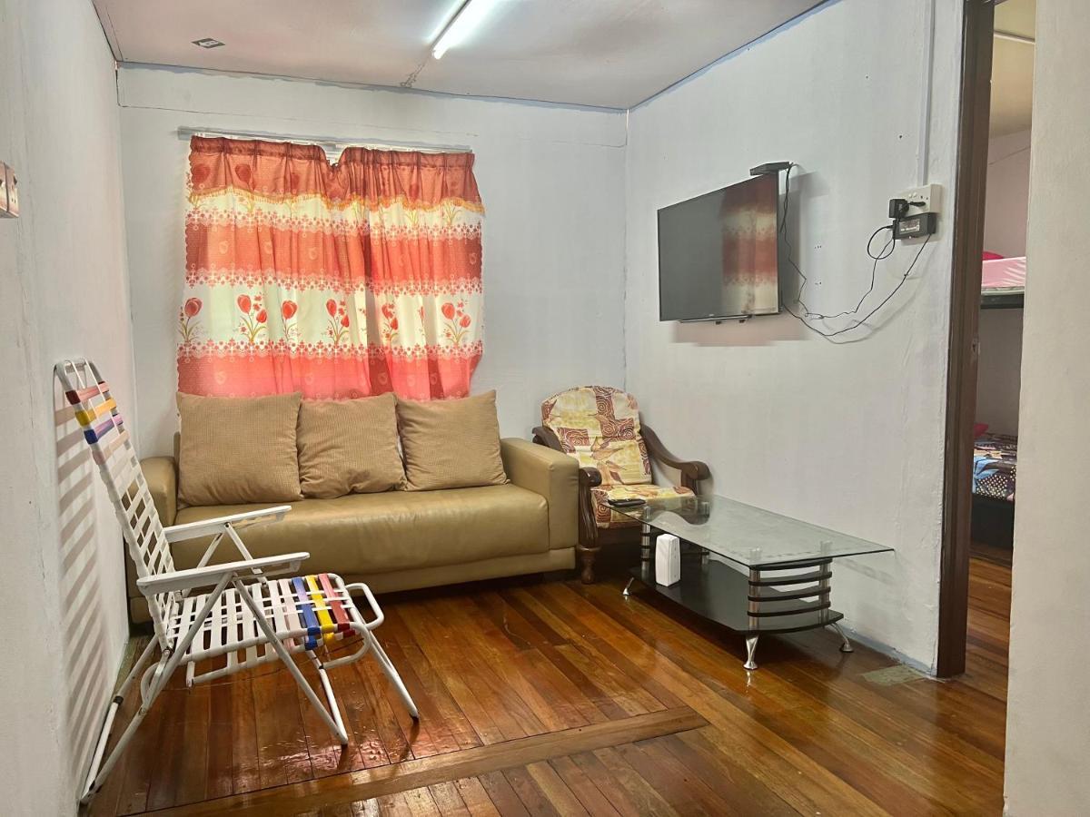 Mak Homestay Upstairs With 5 Bedrooms Kundasang Exterior photo